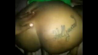 B. ママtakinディックとcreampie