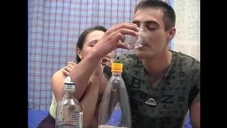 руска тийнейджърка sofasex