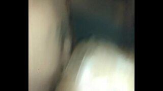 TIANICA RAE提交TITFUCKING吸取和狗的风格