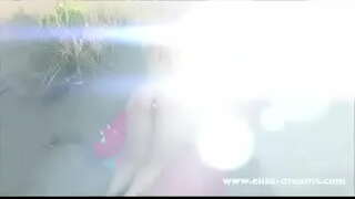 Lampeggiante, Anale e sborrate davanti a dei guardoni