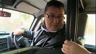 Hadjara fanger en tur med en gammel mann