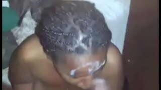 Aku ricevendo testa dei vicini