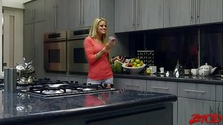 Da Jess Rhodes Nahikoa Handi Guztiak Kudeatzeko Hori Oilarra