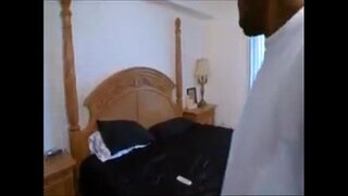 ���াপ-বোন বাড়িতে আসেন