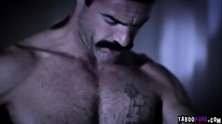 Jaye Poletja vožnja na vrh Charles Dera