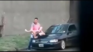 Cojiendo auf der Straße