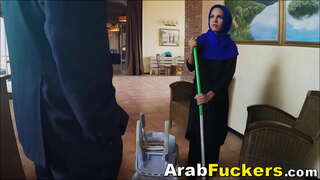 Нервной Беженец Араб Уксё Сётыны, Малы Ке Шуоно Солэн Ёзчиосыз Зӧк Отсасывать