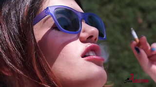 געשלעכט מאָרגן בייַ די טשאַלעט מיט חבר סעקסי