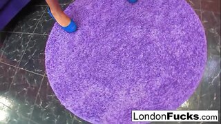 Azyatik babe bèz tèt li