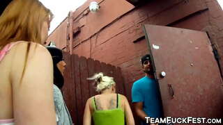 ���ींग का बना हुआ आदमी के लिए हो जाता है भाड़ में जाओ