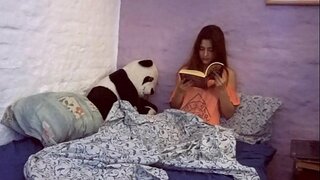 A chailleann mé an scrúdú mar gheall ar mo ex faigheann isteach i mo sheomra agus fucks dom go dtí go bhfuil mé an-tuirseach