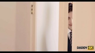 DADDY4K. Ajabu sex scene na umri wa baba na bibi nzuri ya