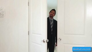 Сүйкімді жасөспірім Блонди орындайды таңғажайып Минет Үлкен АҚ мүшесі және жақсы көреді, оның