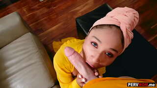 ���ගේ අමුතු stepmom හිසකේ ලී deepthroats මගේ ලොකු ඩික් පසු overhearing මට දුරකථනයෙන්